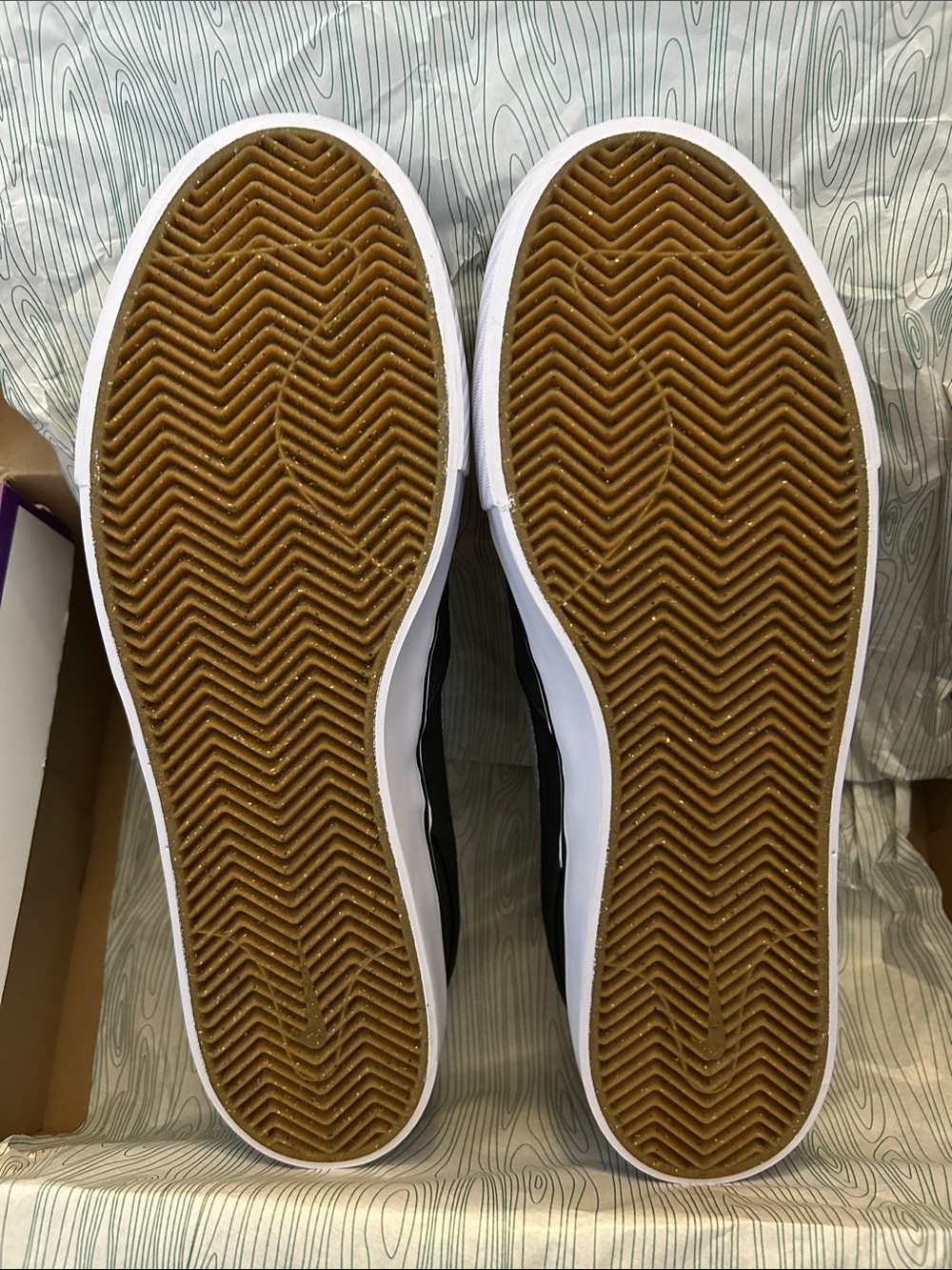 Nike Black Slip-On Skate Loafers with White Swoosh - Picture 3 of 4
